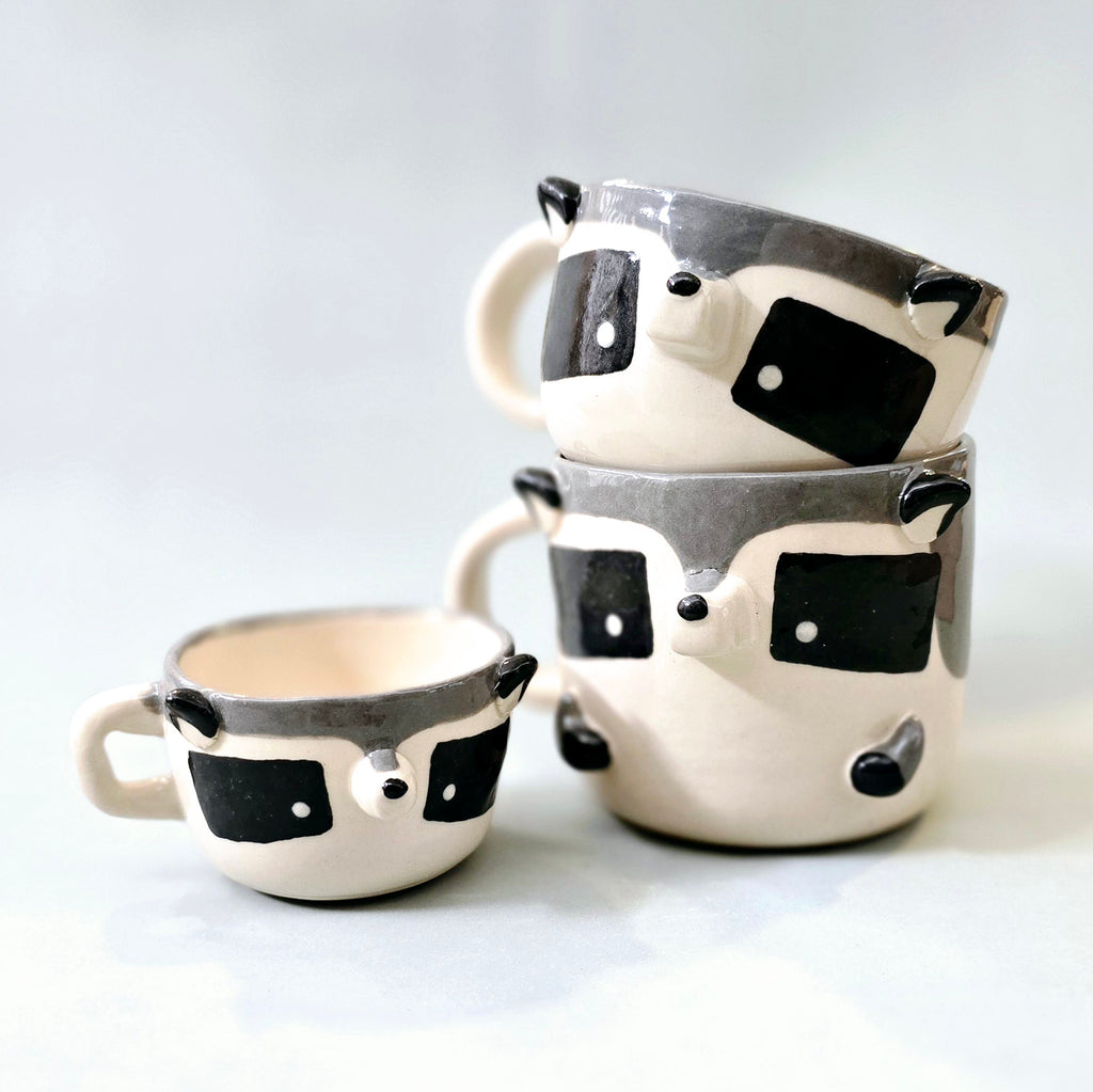 Cute Raccoon Coffee Mug – Raccoon Ceramic Cup – Adorable Gift for Animal Lovers | Ready to Ship